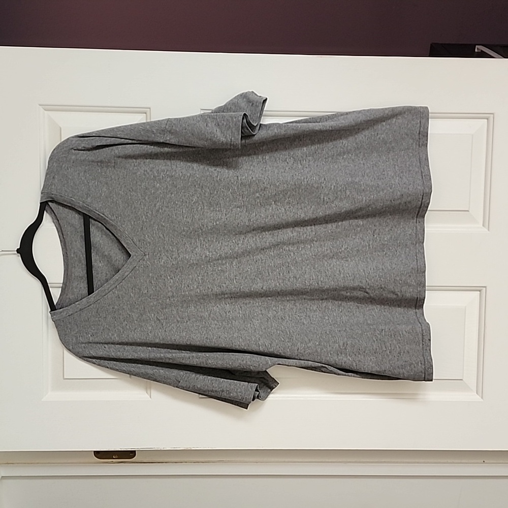 Women's gray tee. V-neck short sleeves XXXL